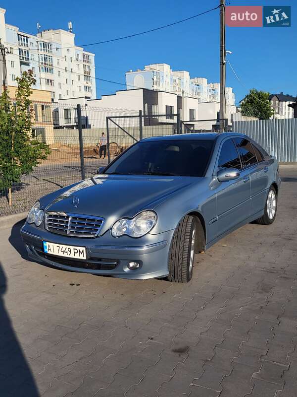 Mercedes-Benz C-Class 2006