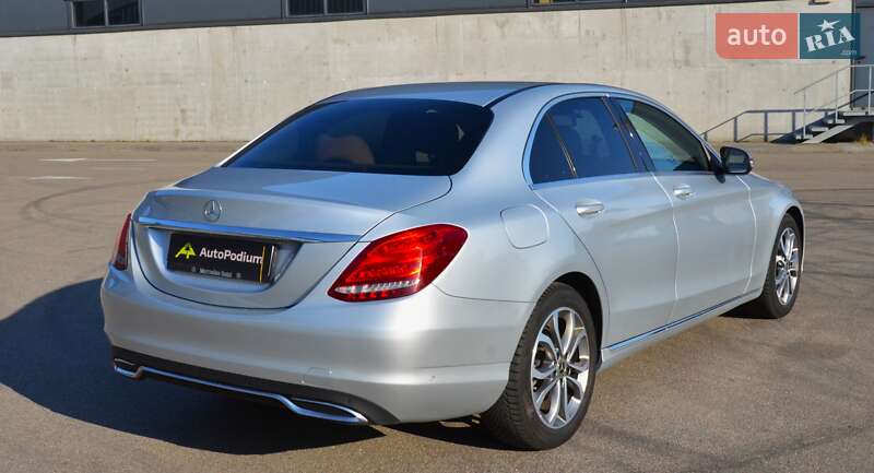 Седан Mercedes-Benz C-Class 2017 в Києві