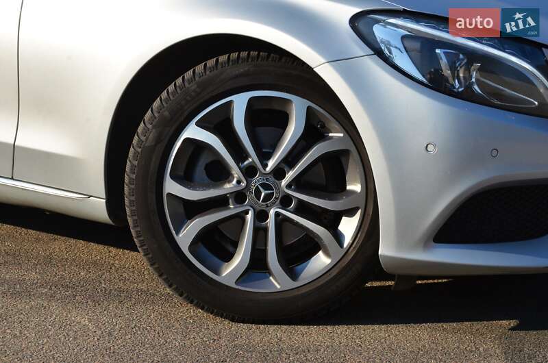 Седан Mercedes-Benz C-Class 2017 в Києві