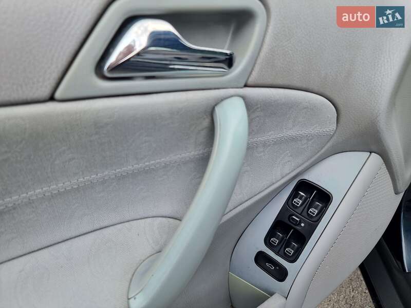 Седан Mercedes-Benz C-Class 2001 в Хмельницькому