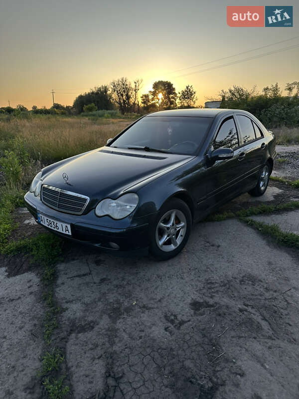 Mercedes-Benz C-Class 2003