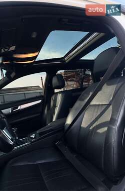 Универсал Mercedes-Benz C-Class 2011 в 