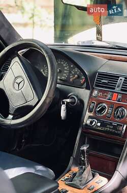 Седан Mercedes-Benz C-Class 1995 в 
