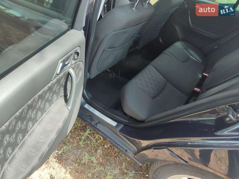 Седан Mercedes-Benz C-Class 2000 в Харкові