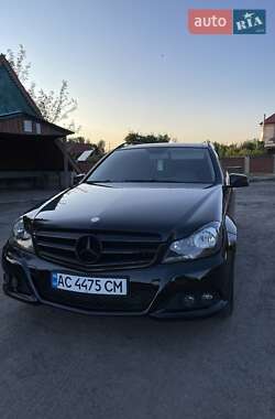 Универсал Mercedes-Benz C-Class 2011 в 