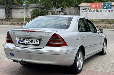 Седан Mercedes-Benz C-Class 2002 в Запорожье