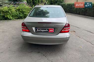 Седан Mercedes-Benz C-Class 2005 в 