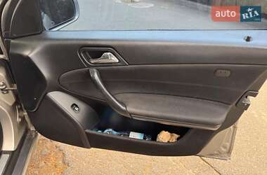 Седан Mercedes-Benz C-Class 2005 в 
