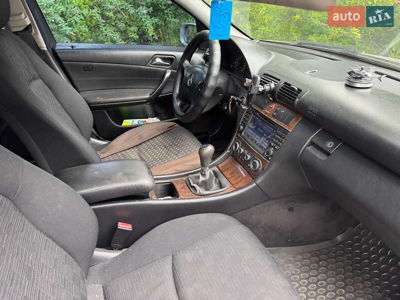 Седан Mercedes-Benz C-Class 2005 в Киеве фото 17 Седан Mercedes-Benz C-Class 2005 в Киеве