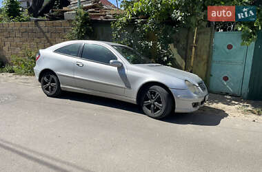 Купе Mercedes-Benz C-Class 2006 в 