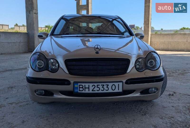 Mercedes-Benz C-Class 2003