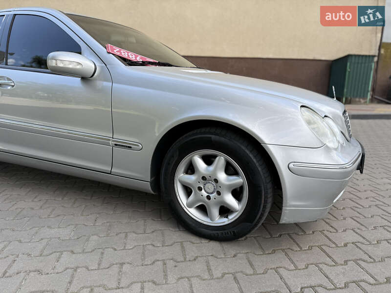 Седан Mercedes-Benz C-Class 2001 в Звягеле
