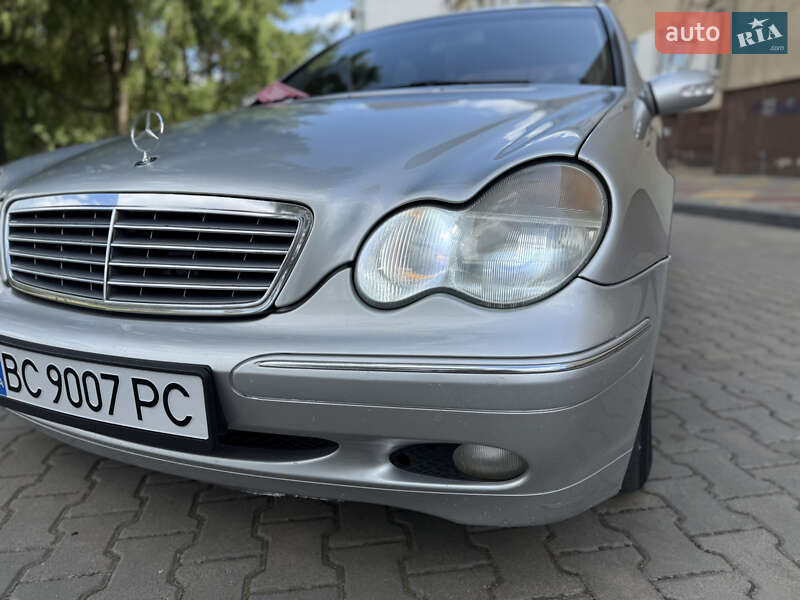Седан Mercedes-Benz C-Class 2001 в Звягеле