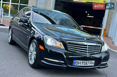 Седан Mercedes-Benz C-Class 2011 в 