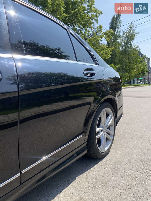 Седан Mercedes-Benz C-Class 2011 в Луцке