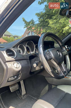 Седан Mercedes-Benz C-Class 2011 в 