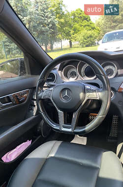 Седан Mercedes-Benz C-Class 2011 в 