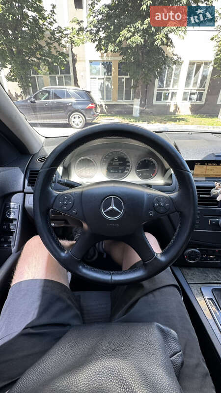 Универсал Mercedes-Benz C-Class 2008 в Черновцах
