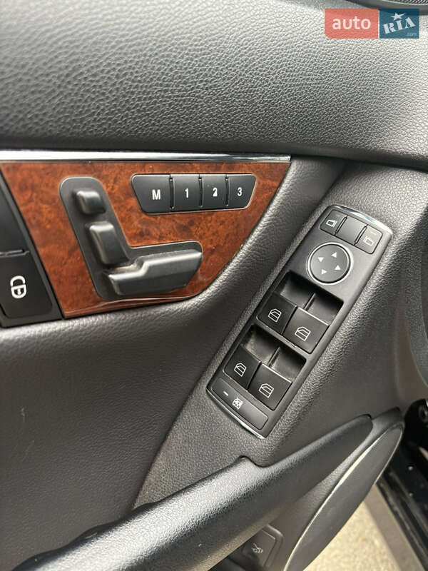Седан Mercedes-Benz C-Class 2010 в Киеве