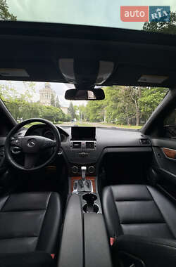 Седан Mercedes-Benz C-Class 2010 в 