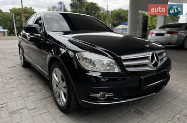 Седан Mercedes-Benz C-Class 2008 в Дніпрі