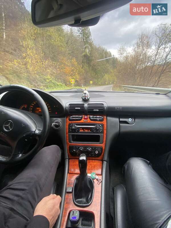 Седан Mercedes-Benz C-Class 2000 в Ивано-Франковске