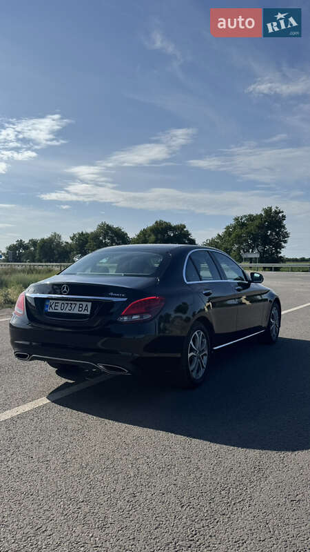 Седан Mercedes-Benz C-Class 2017 в Дніпрі