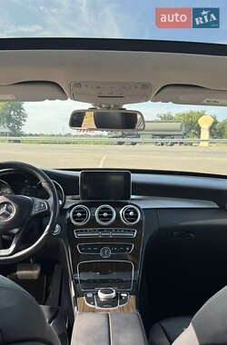 Седан Mercedes-Benz C-Class 2017 в 
