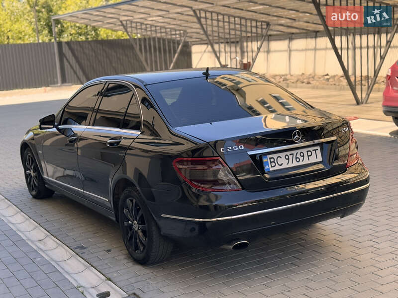 Седан Mercedes-Benz C-Class 2008 в Коломые