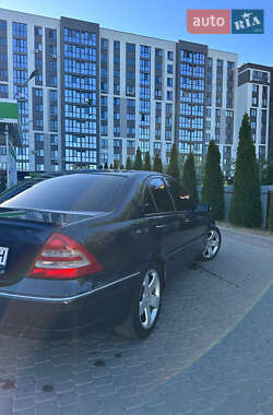 Седан Mercedes-Benz C-Class 2002 в 