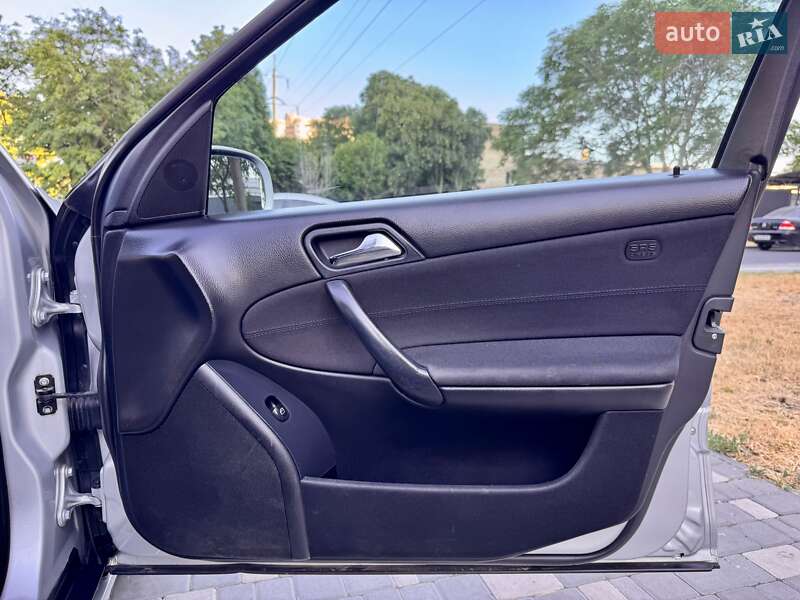 Универсал Mercedes-Benz C-Class 2007 в Одессе