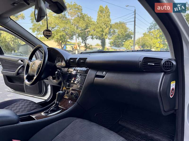 Универсал Mercedes-Benz C-Class 2007 в Одессе