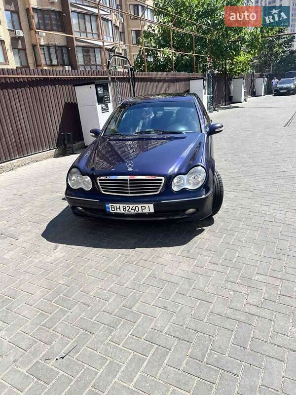 Седан Mercedes-Benz C-Class 2001 в Ужгороді