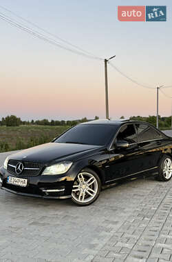Седан Mercedes-Benz C-Class 2012 в 