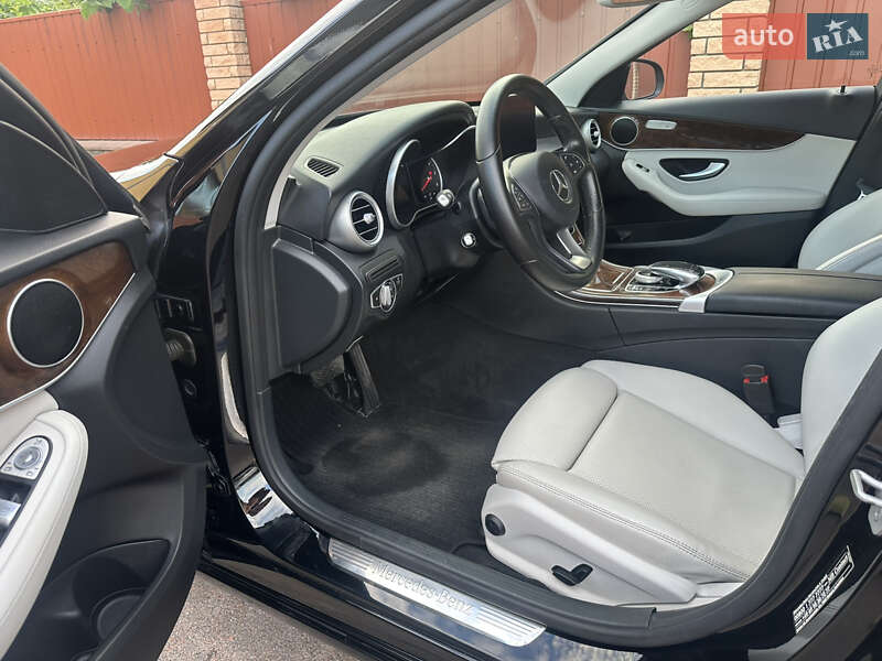 Седан Mercedes-Benz C-Class 2015 в Києві фото 26 Седан Mercedes-Benz C-Class 2015 в Києві