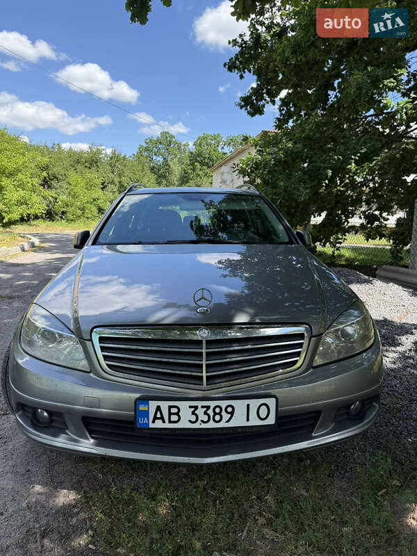 Универсал Mercedes-Benz C-Class 2011 в 