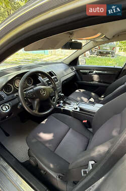 Универсал Mercedes-Benz C-Class 2011 в 