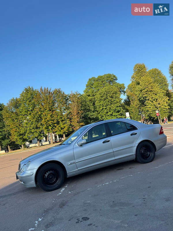 Седан Mercedes-Benz C-Class 2002 в Хмельницком