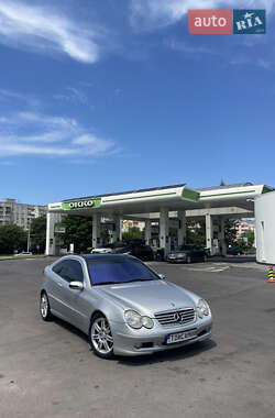 Купе Mercedes-Benz C-Class 2002 в Львові