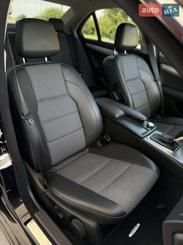 Седан Mercedes-Benz C-Class 2012 в Мостиській