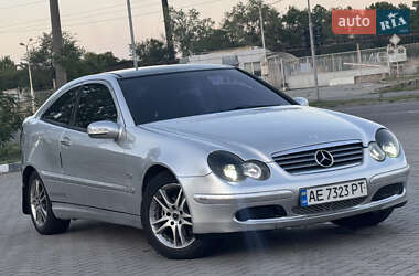 Купе Mercedes-Benz C-Class 2001 в Запоріжжі