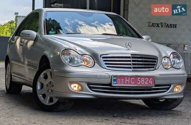 Седан Mercedes-Benz C-Class 2004 в 