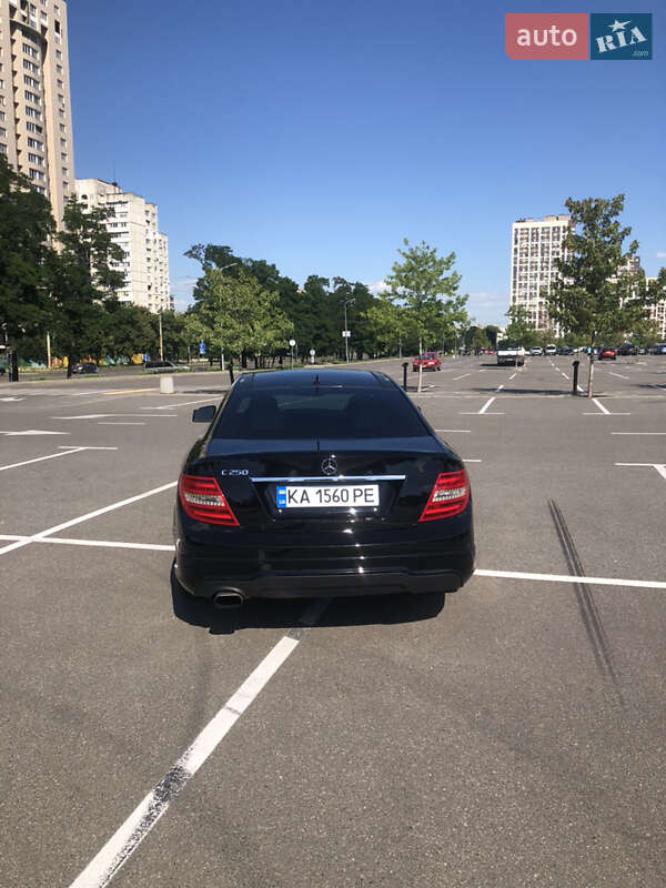 Купе Mercedes-Benz C-Class 2013 в Киеве