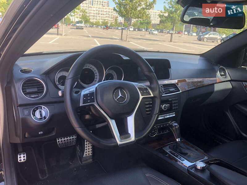 Купе Mercedes-Benz C-Class 2013 в Киеве