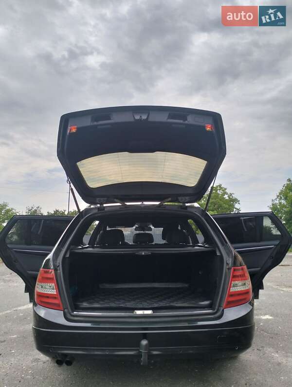 Универсал Mercedes-Benz C-Class 2011 в Рожище фото 9 Универсал Mercedes-Benz C-Class 2011 в Рожище