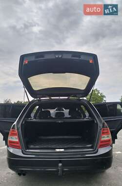 Универсал Mercedes-Benz C-Class 2011 в 