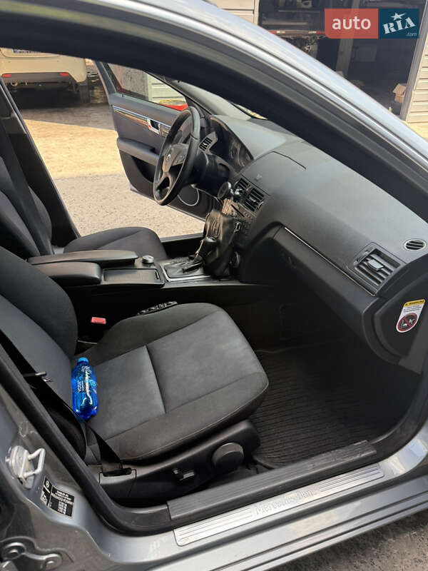 Універсал Mercedes-Benz C-Class 2008 в Києві