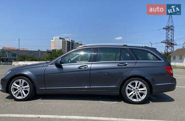 Универсал Mercedes-Benz C-Class 2013 в 