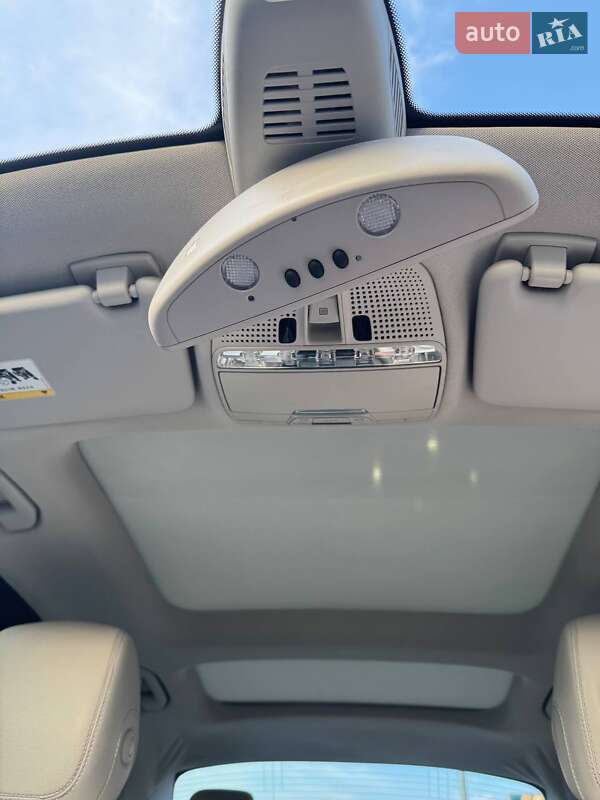 Седан Mercedes-Benz C-Class 2014 в Киеве фото 22 Седан Mercedes-Benz C-Class 2014 в Киеве