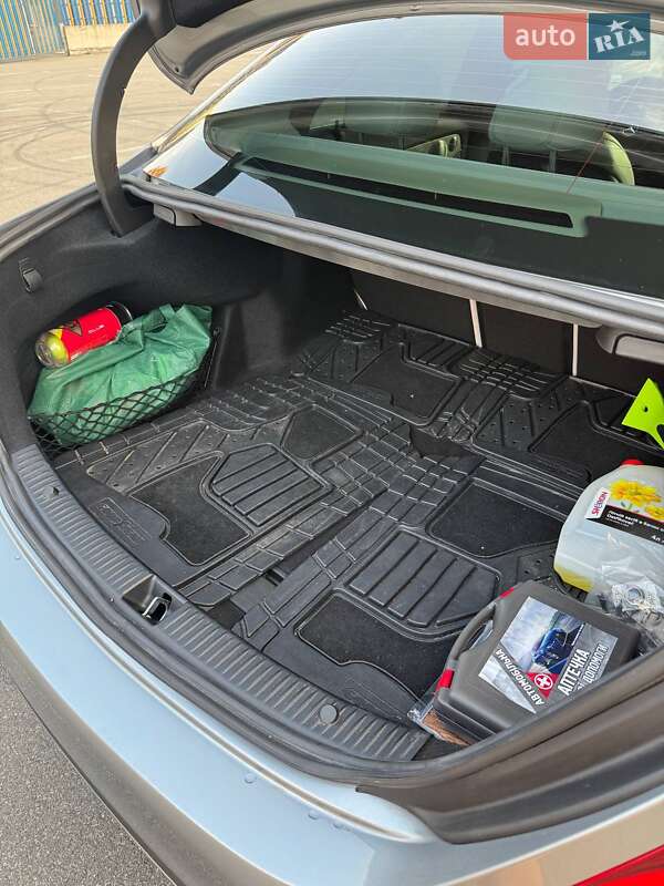 Седан Mercedes-Benz C-Class 2014 в Киеве фото 24 Седан Mercedes-Benz C-Class 2014 в Киеве